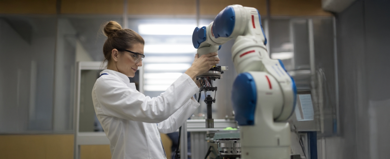  Business Process Services in the Era of GenAI